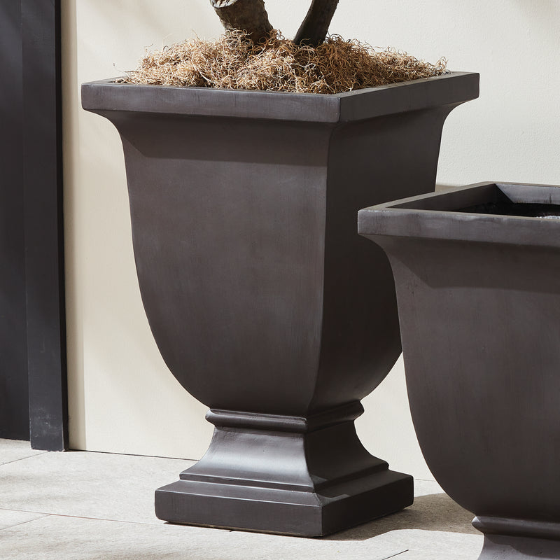 NAPA Home & Garden, FIBRECLAY BECKETT SQ FOOTED PLANTER LARGE,N5UN06BK