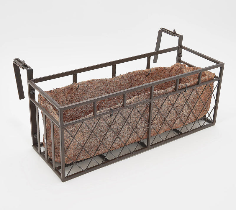 Small Wrought iron railing planter with coco fiber liner, lattice Criss cross,zq47m3401s